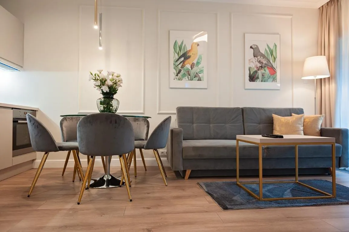 Image of 3 rooms in Mennica Residence