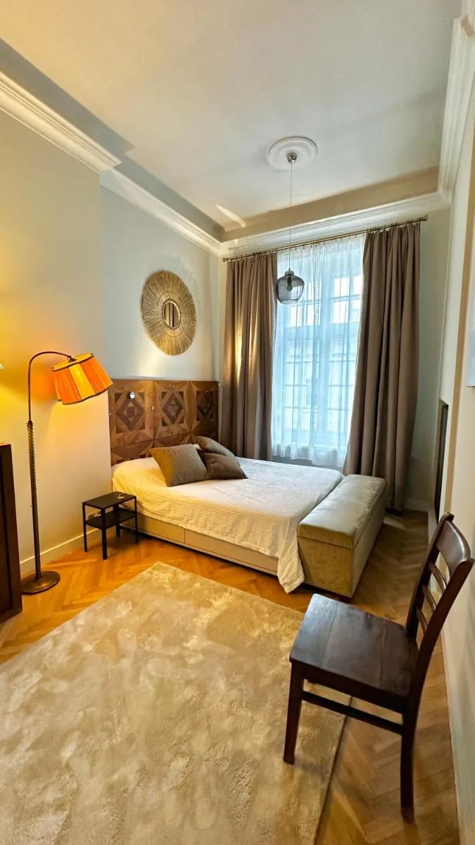 Image 1 of 4m high apartment in heart of Warsaw!