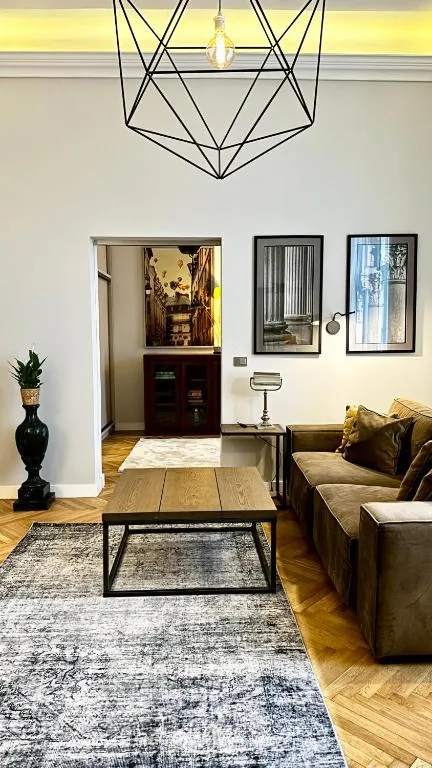 Image of 4m high apartment in heart of Warsaw!