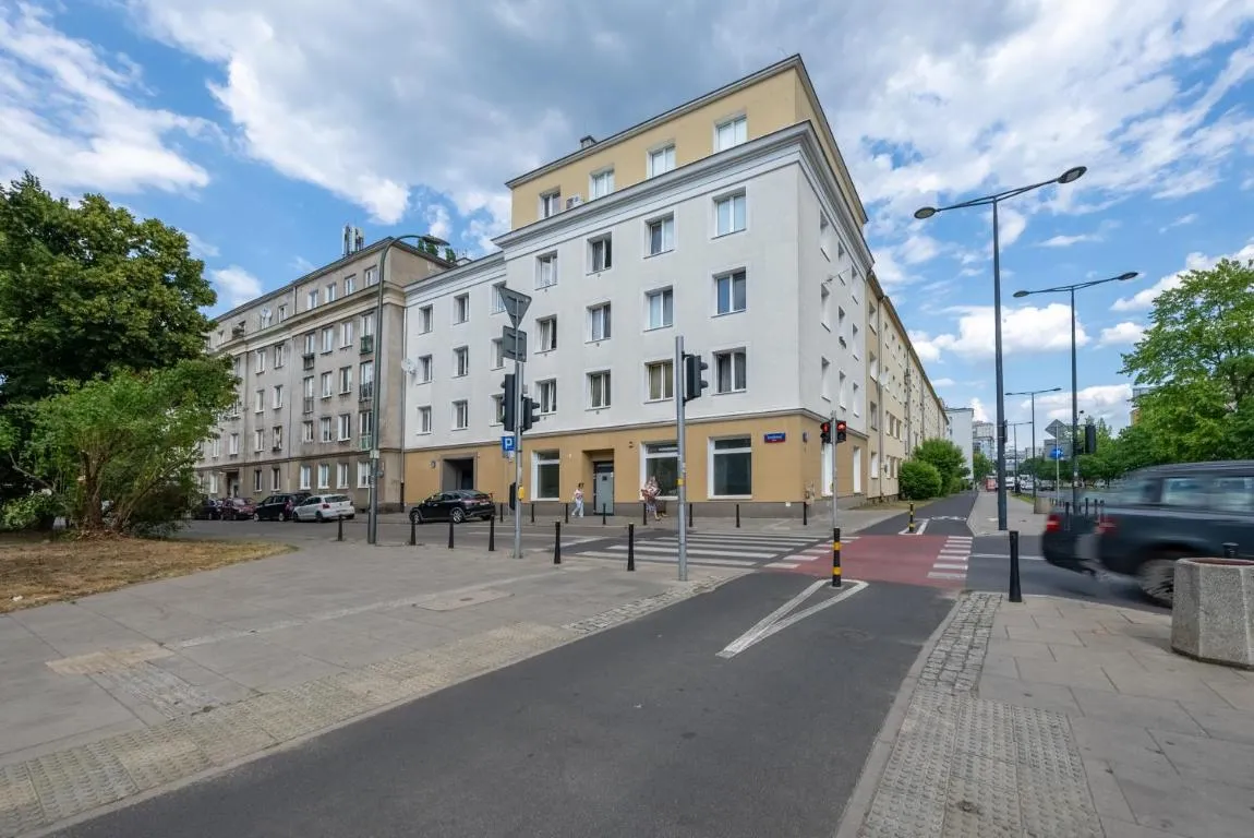 Image of 70m2 Warsaw Wola Apartment – Top Location, 2 Bedrooms, 1st Floor – by Rentujemy