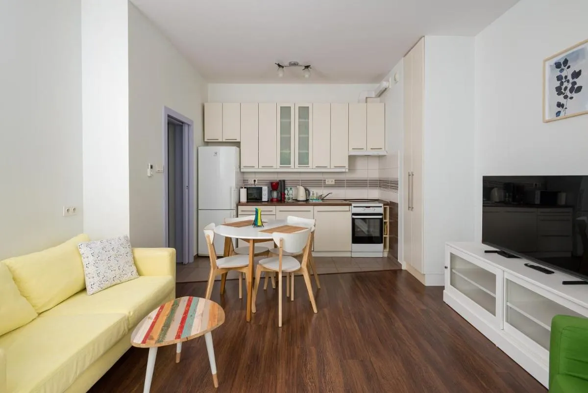 Image 3 of Aleja Krakowska Homely Apartment