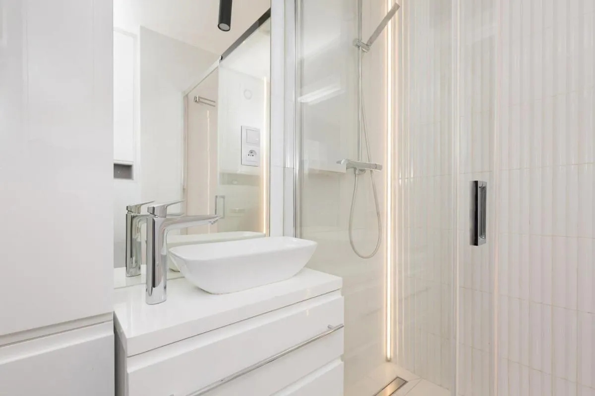 Image 2 of Apartament Bielany 3 min from metro with 5-meals per day diet catering, air conditioning and free parking