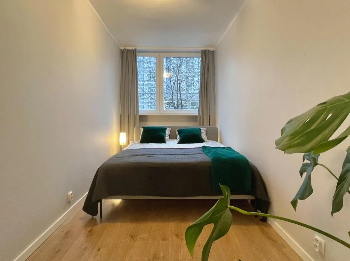 Image 1 of Apartament przy Atrium, stacja metra Rondo ONZ