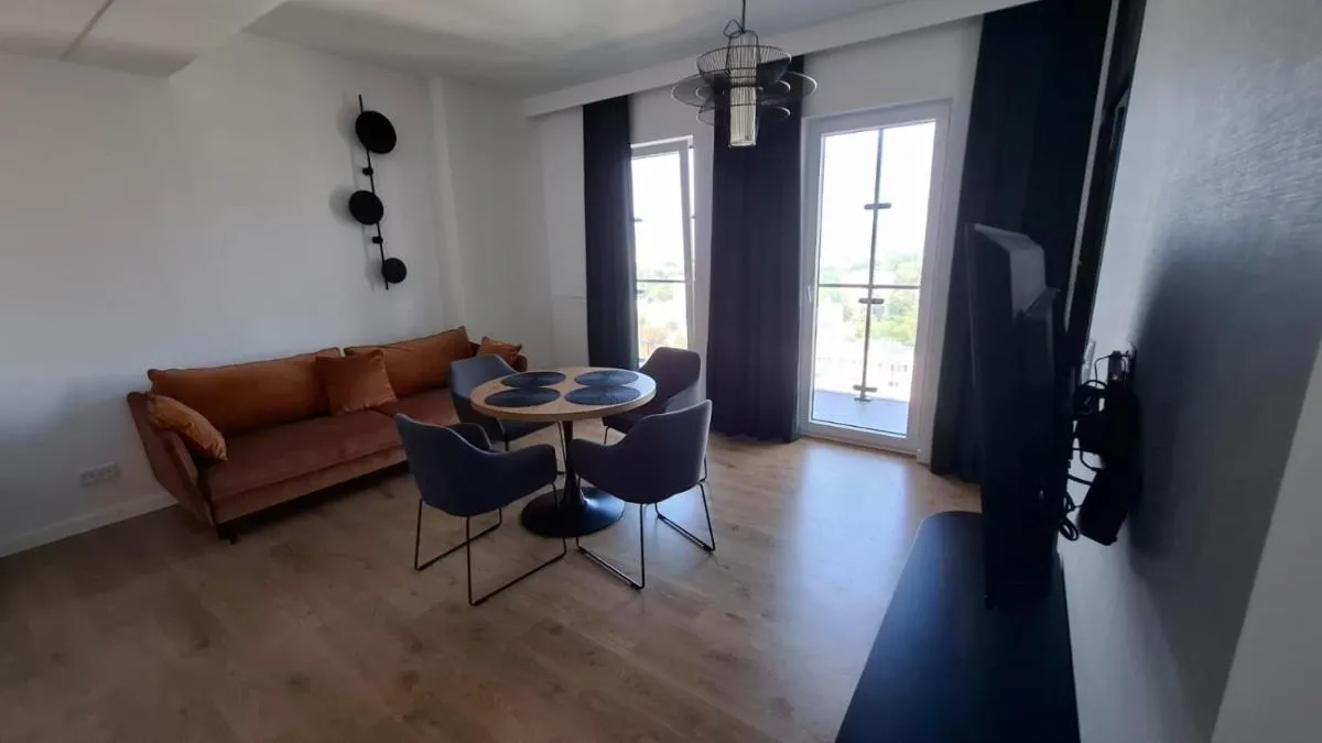 Image 3 of Apartamenty Wola Tower