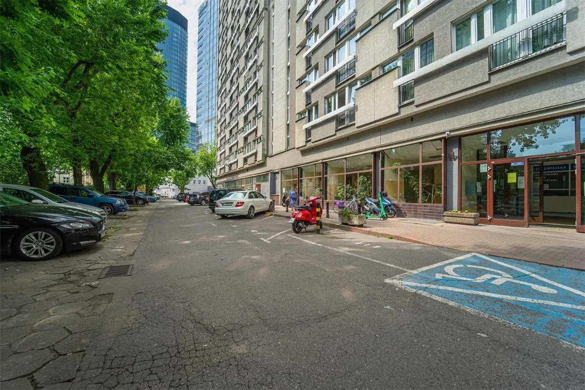 Image 5 of Aparthotel Grzybowska 9