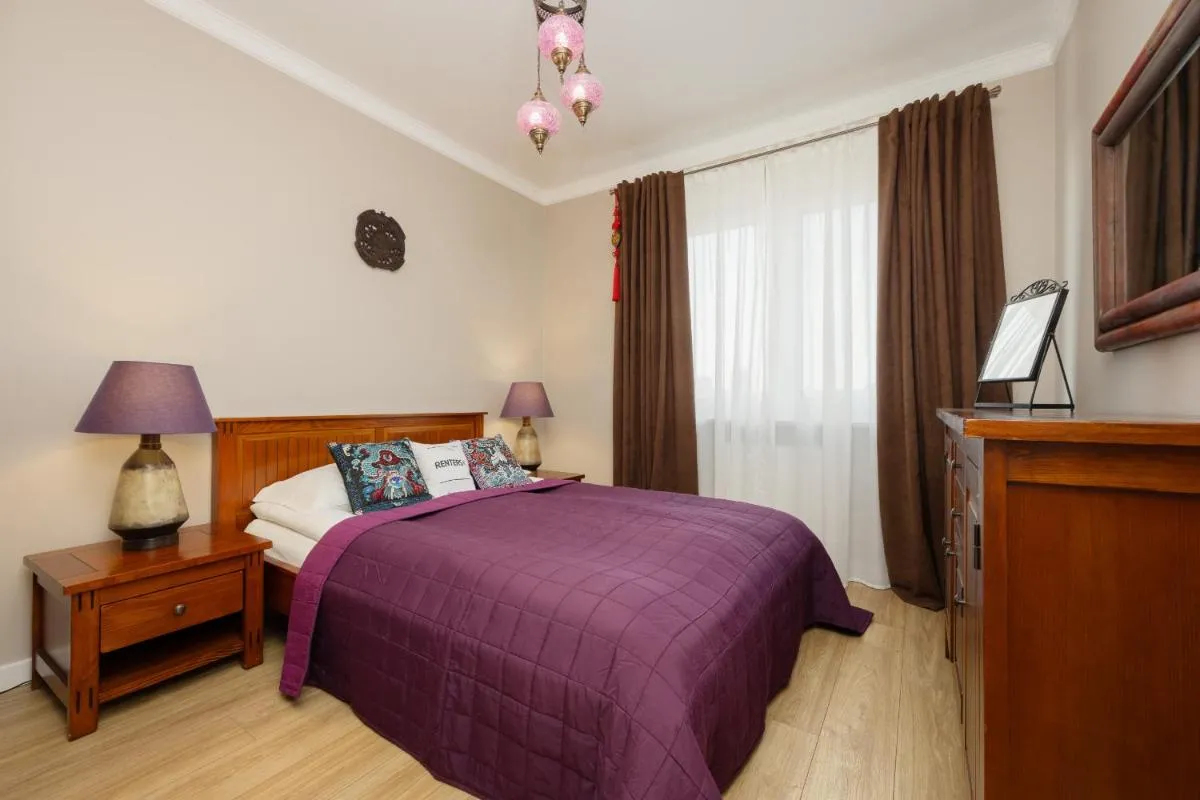 Image 3 of Beautiful Apartment for 6 people with Balcony and Parking in Warsaw by Noclegi Renters
