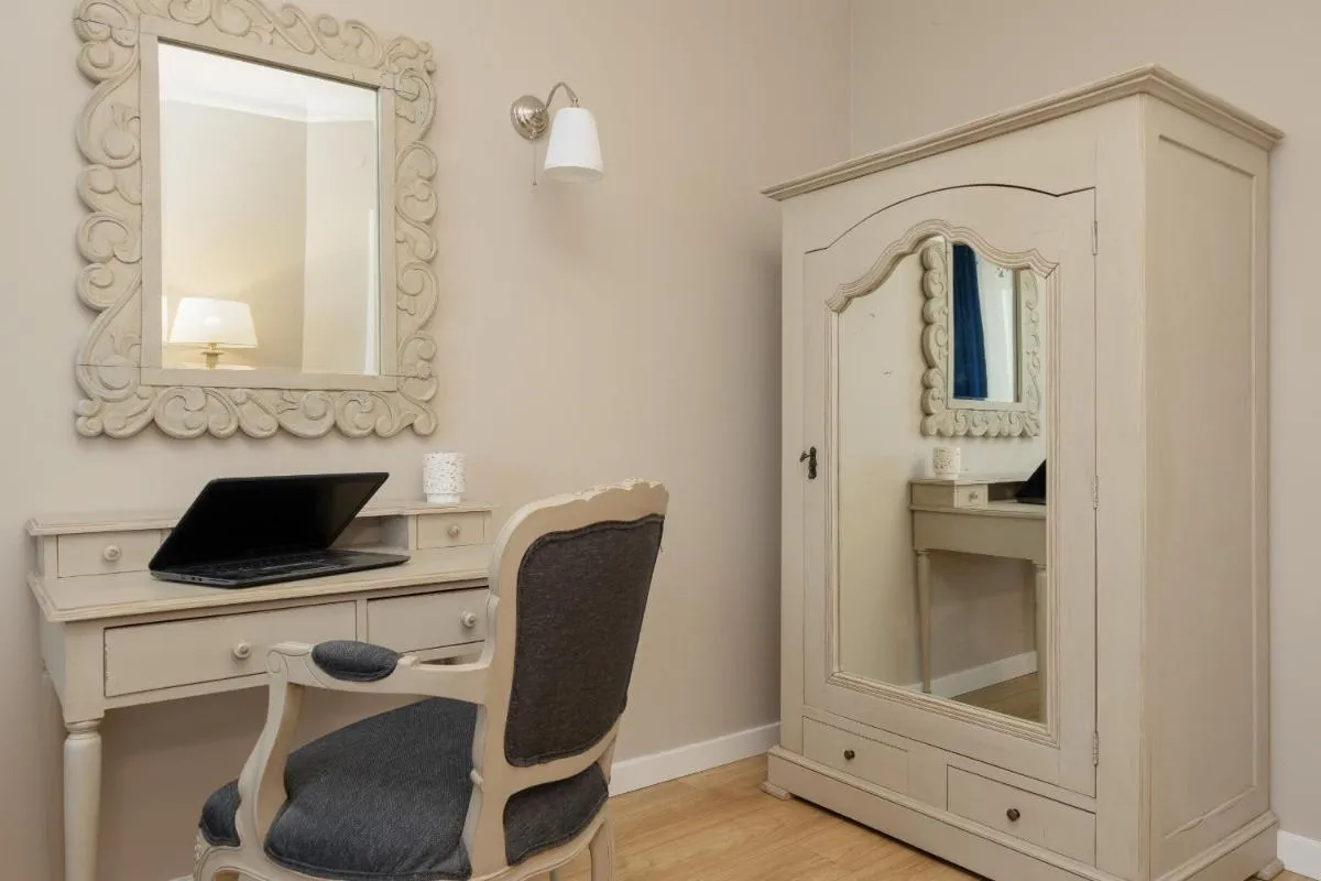Image 4 of Beautiful Apartment for 6 people with Balcony and Parking in Warsaw by Noclegi Renters