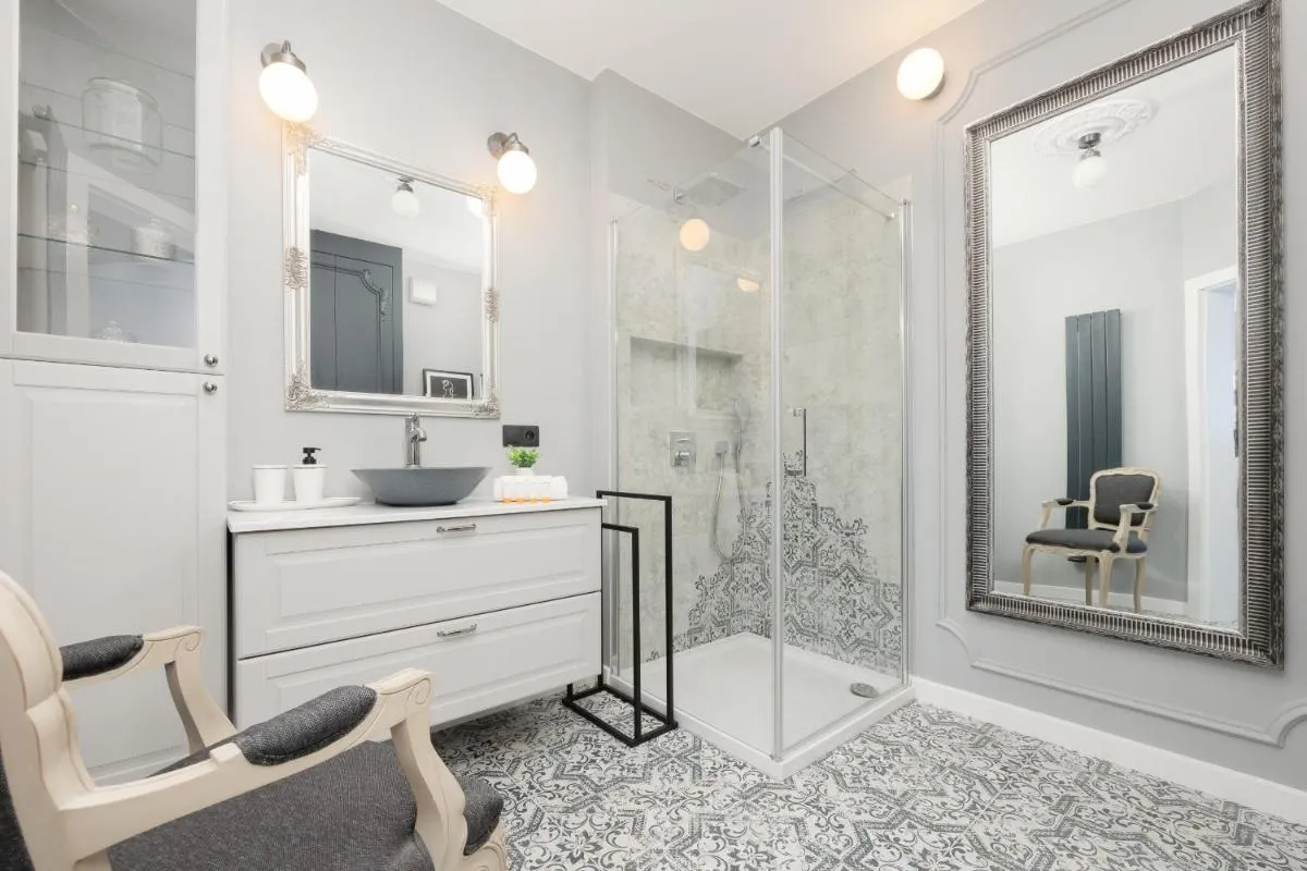 Image 5 of Beautiful Apartment for 6 people with Balcony and Parking in Warsaw by Noclegi Renters