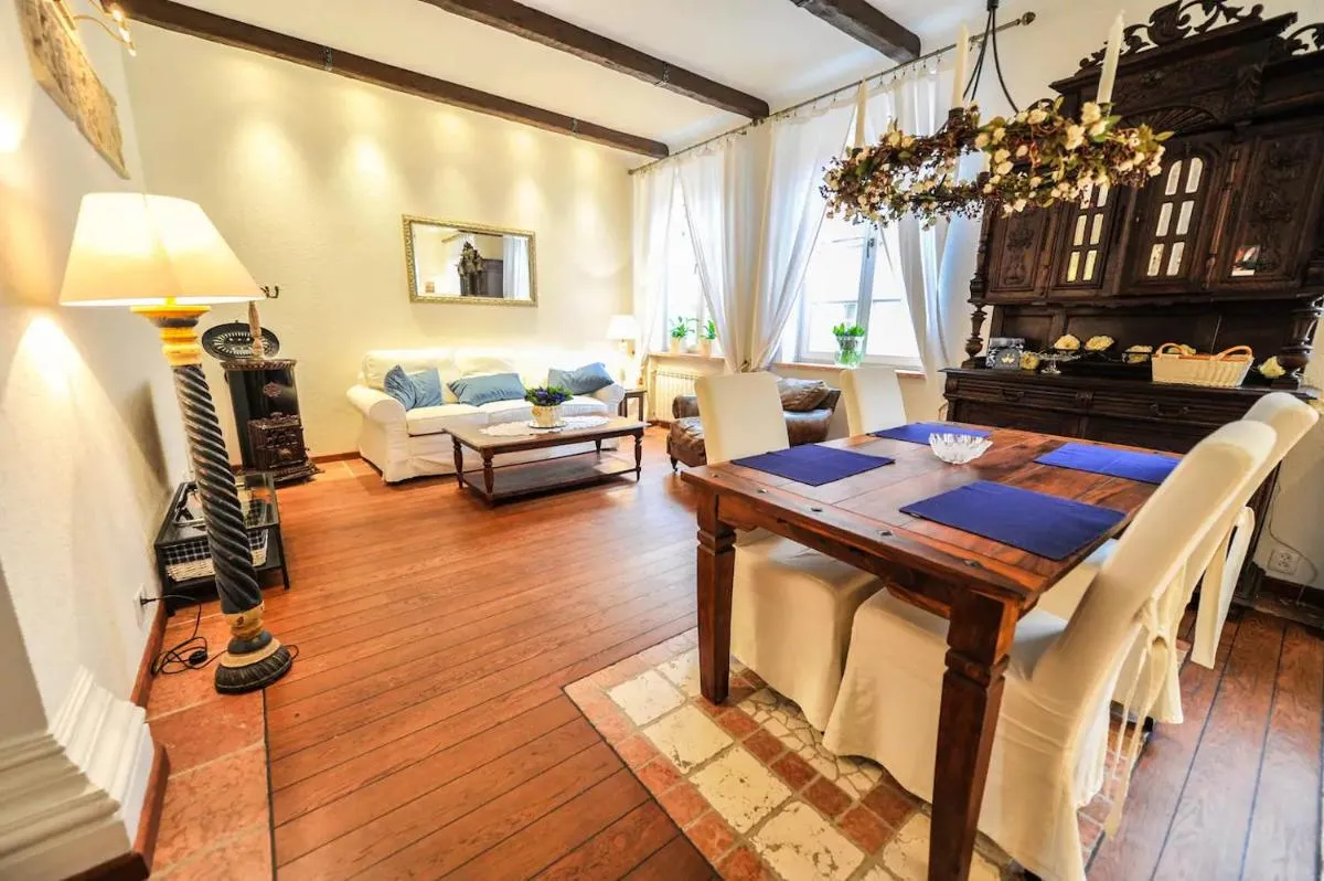 Image 4 of Castle Square Apartment