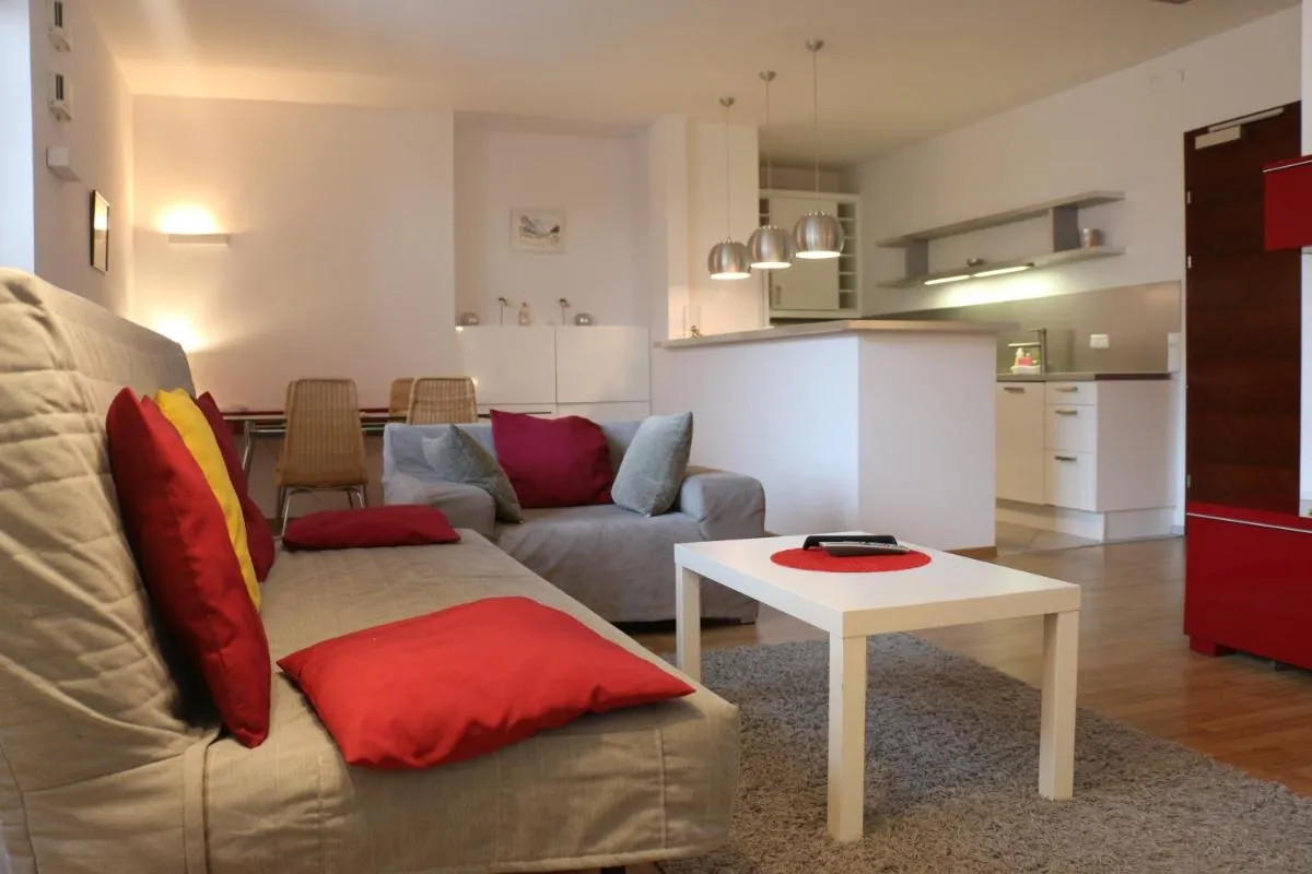 Image 2 of Center – Atelier Residence