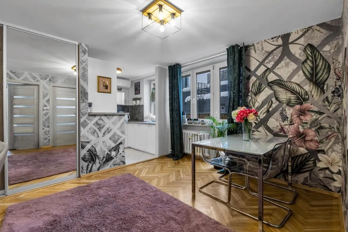 Image 3 of Central 2-Bedroom Apartment – Balcony, City View, Top Location – by Rentujemy