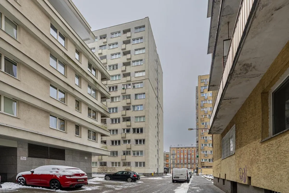 Image 5 of Central 2-Bedroom Apartment – Balcony, City View, Top Location – by Rentujemy