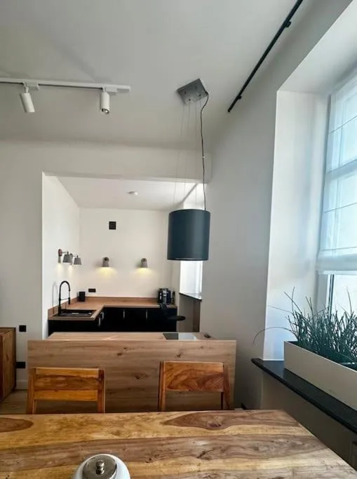 Image 5 of City Center Apartment