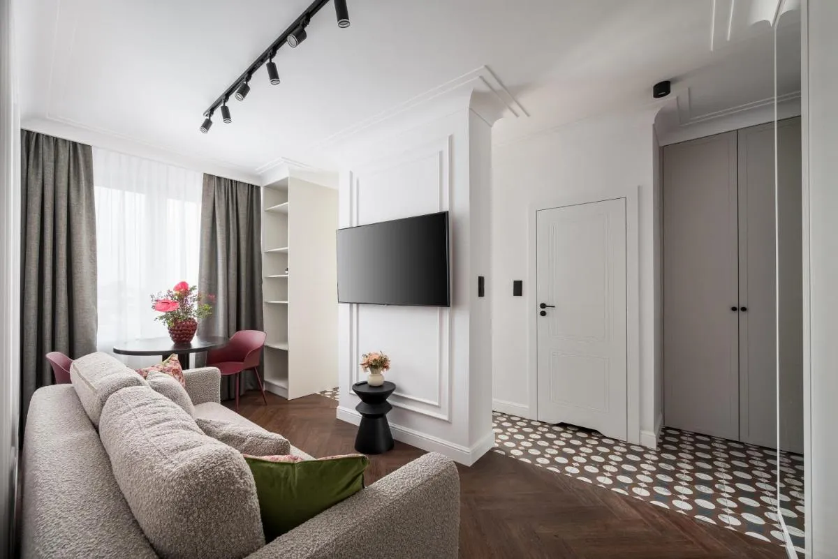 Image 4 of City Centre Deluxe Apartment