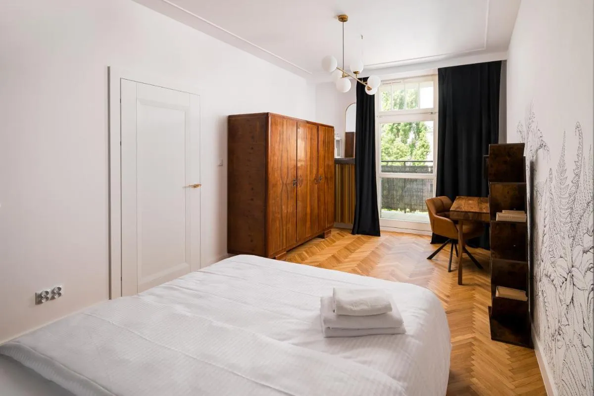 Image 6 of City Centre Stylish Apartment