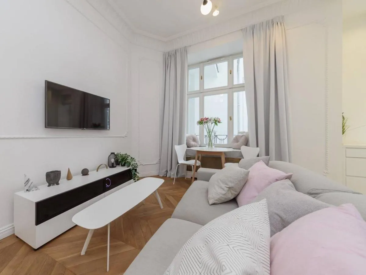 Image 6 of City Elegance Suite Poznanska 16 Premium