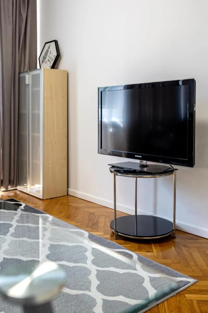 Image 6 of Corazziego Plac Bankowy Apartment