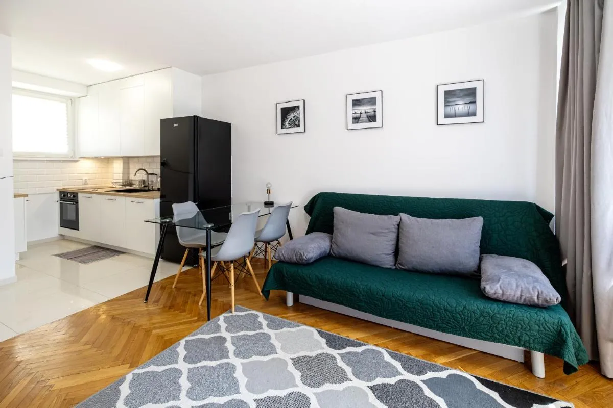 Image 1 of Corazziego Plac Bankowy Apartment