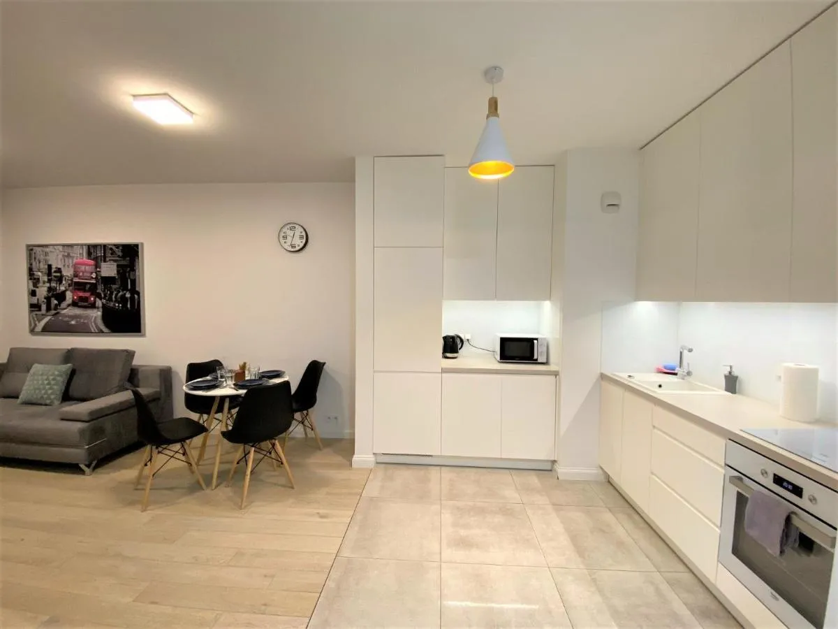 Image 3 of EXCLUSIVE 2BR! Apartment in CENTER +NETFLIX +GYM