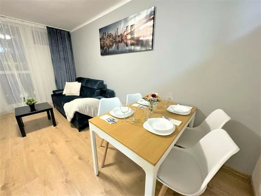 Image 5 of EXCLUSIVE 3BR! Apartment IN CITY CENTER +NETFLIX!