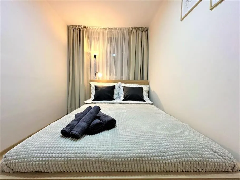 Image 4 of EXCLUSIVE 3BR! Apartment IN CITY CENTER +NETFLIX!