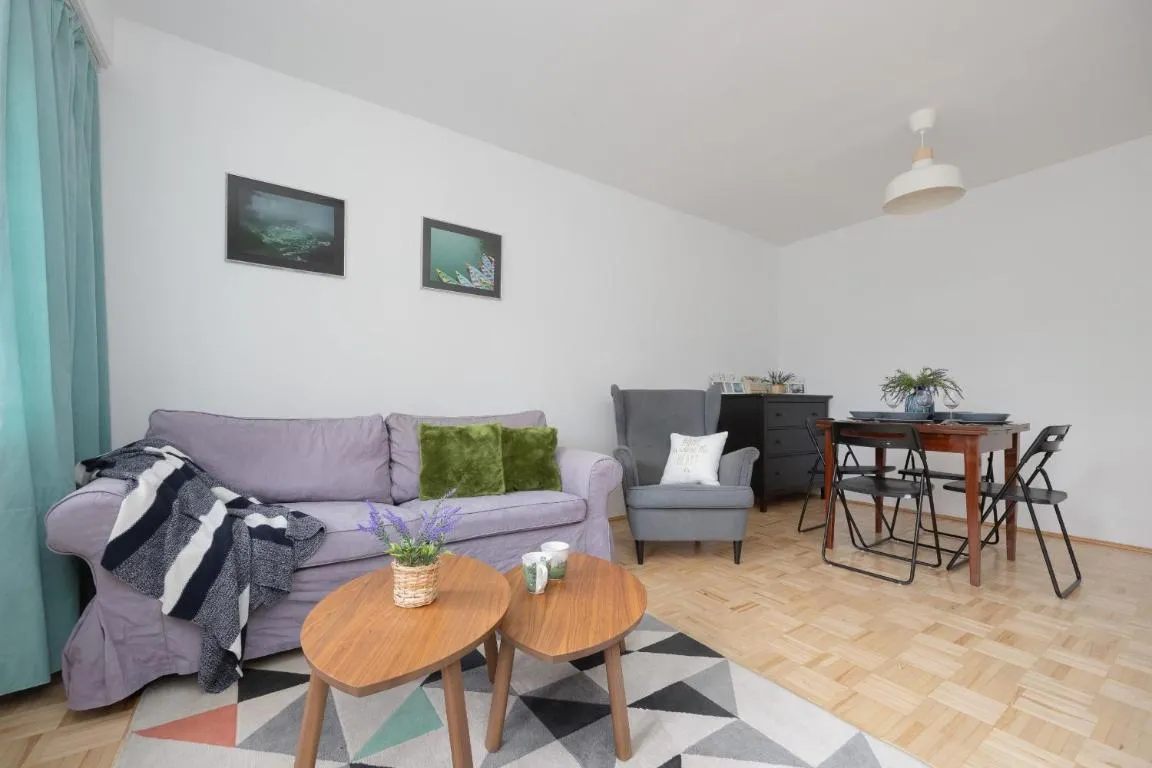 Image of Elegancki Apartament w Warszawie z Balkonem i Wanną by Rent like home