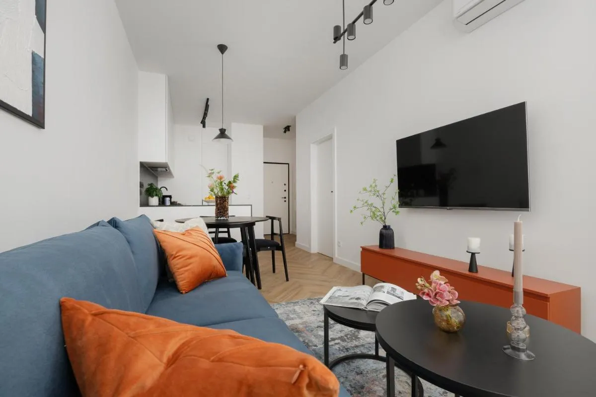 Image 3 of Elegant Apartment in the Heart of the Capital by Renters Prestige