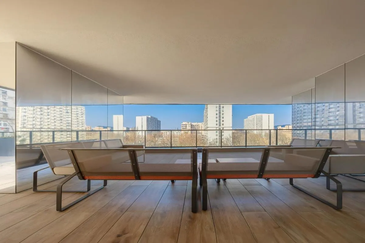 Image 2 of Elegant Apartment in the Heart of the Capital by Renters Prestige