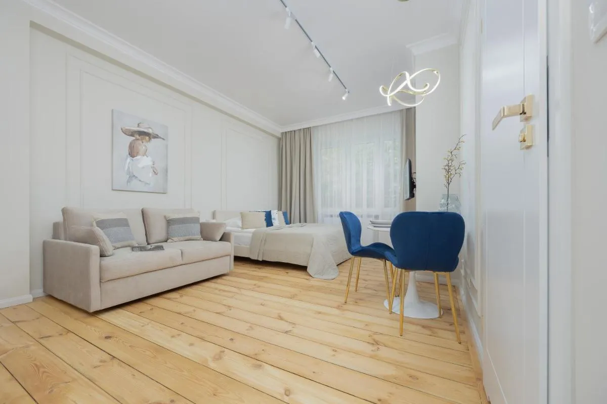 Image 2 of Elegant Apartments Grójecka in Warsaw by Noclegi Renters