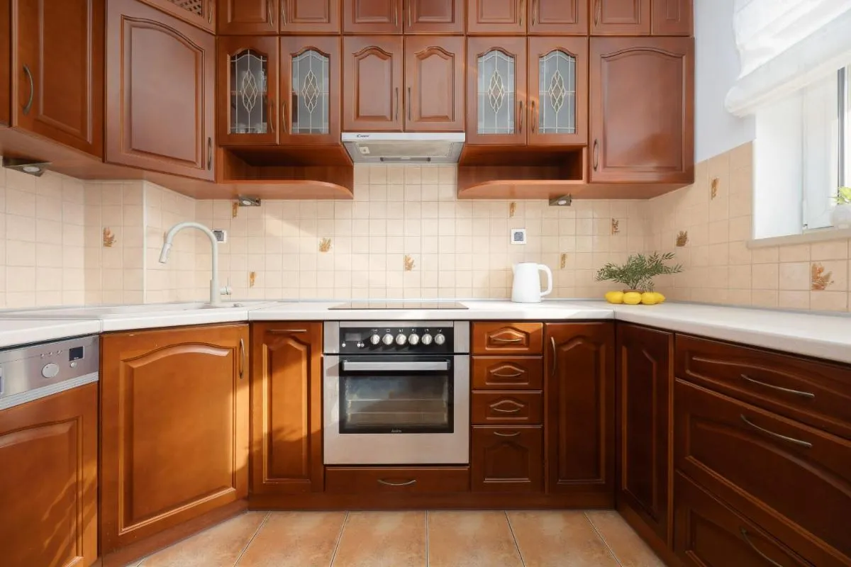 Image 3 of Elegant Apartment with Parking Close to Metro Station by Noclegi Renters
