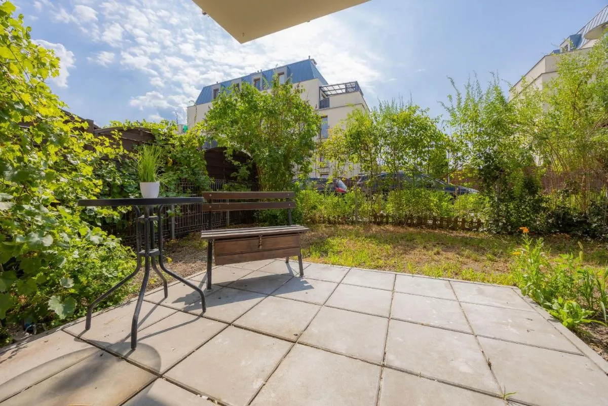 Image 3 of Exceptional Studio with Parking and Garden by Noclegi Renters