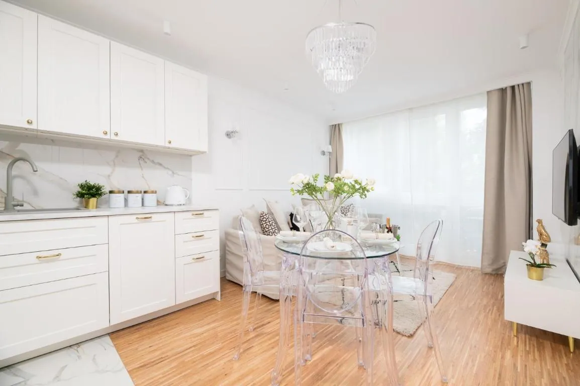 Image of Glam & Modern by Cooee Apartments