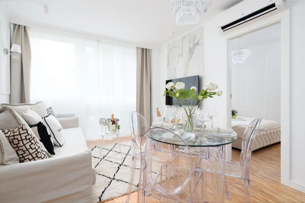 Image 4 of Glam & Modern by Cooee Apartments