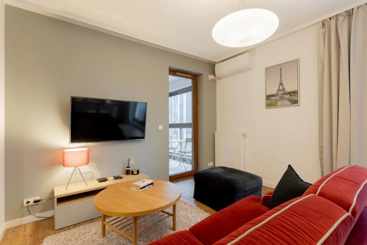 Image 4 of Golden Apartments Warsaw – Big Apartment in Luxury Building near Metro Station-Grzybowska 85-5