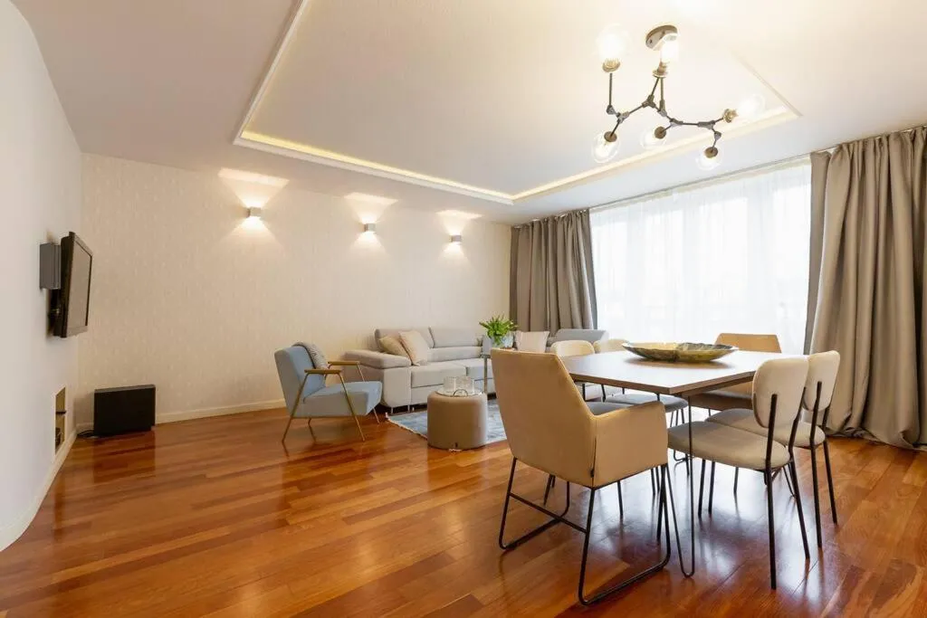 Image 3 of Great 2 BDR apartment, prestigious location in the center of Warsaw.