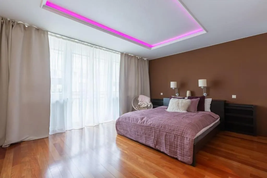 Image 1 of Great 2 BDR apartment, prestigious location in the center of Warsaw.