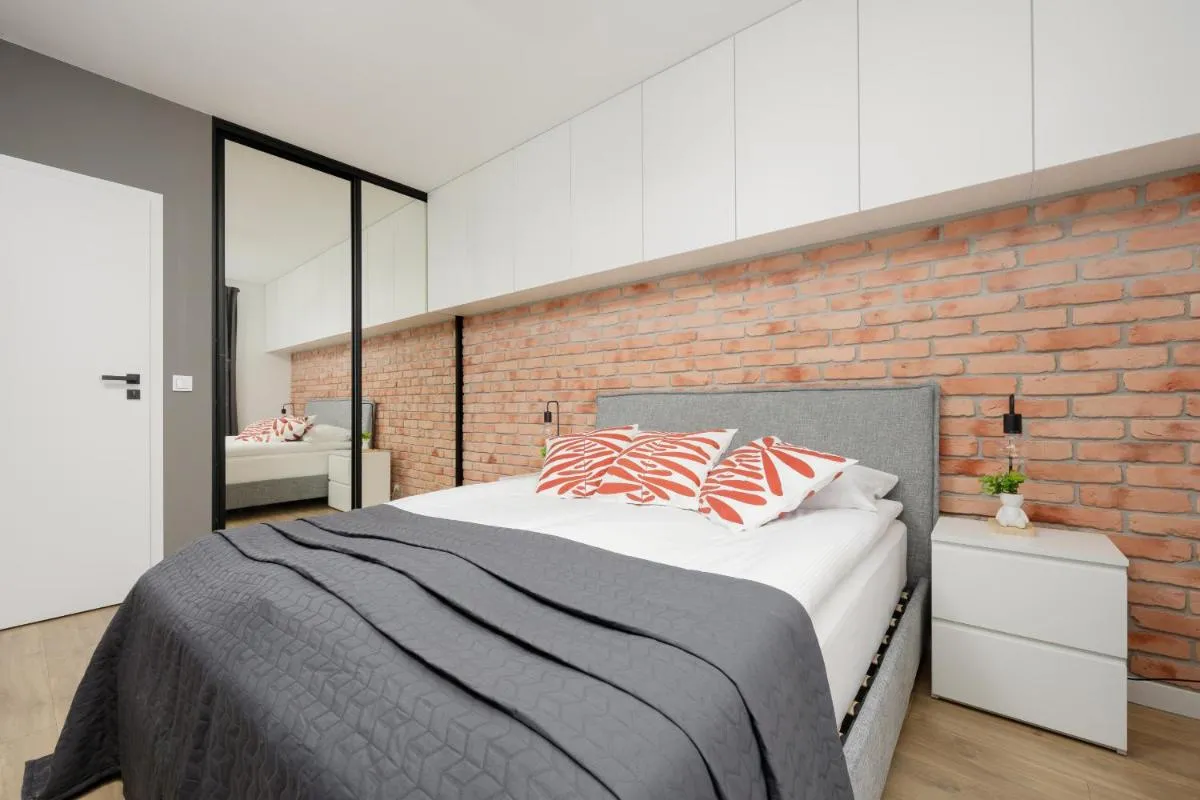 Image 1 of Industrial Apartment with Parking Fort Wola by Noclegi Renters
