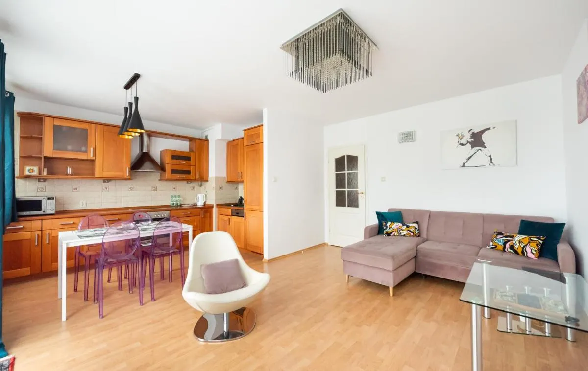 Image 3 of KEN 54 2-Bedroom Apartment