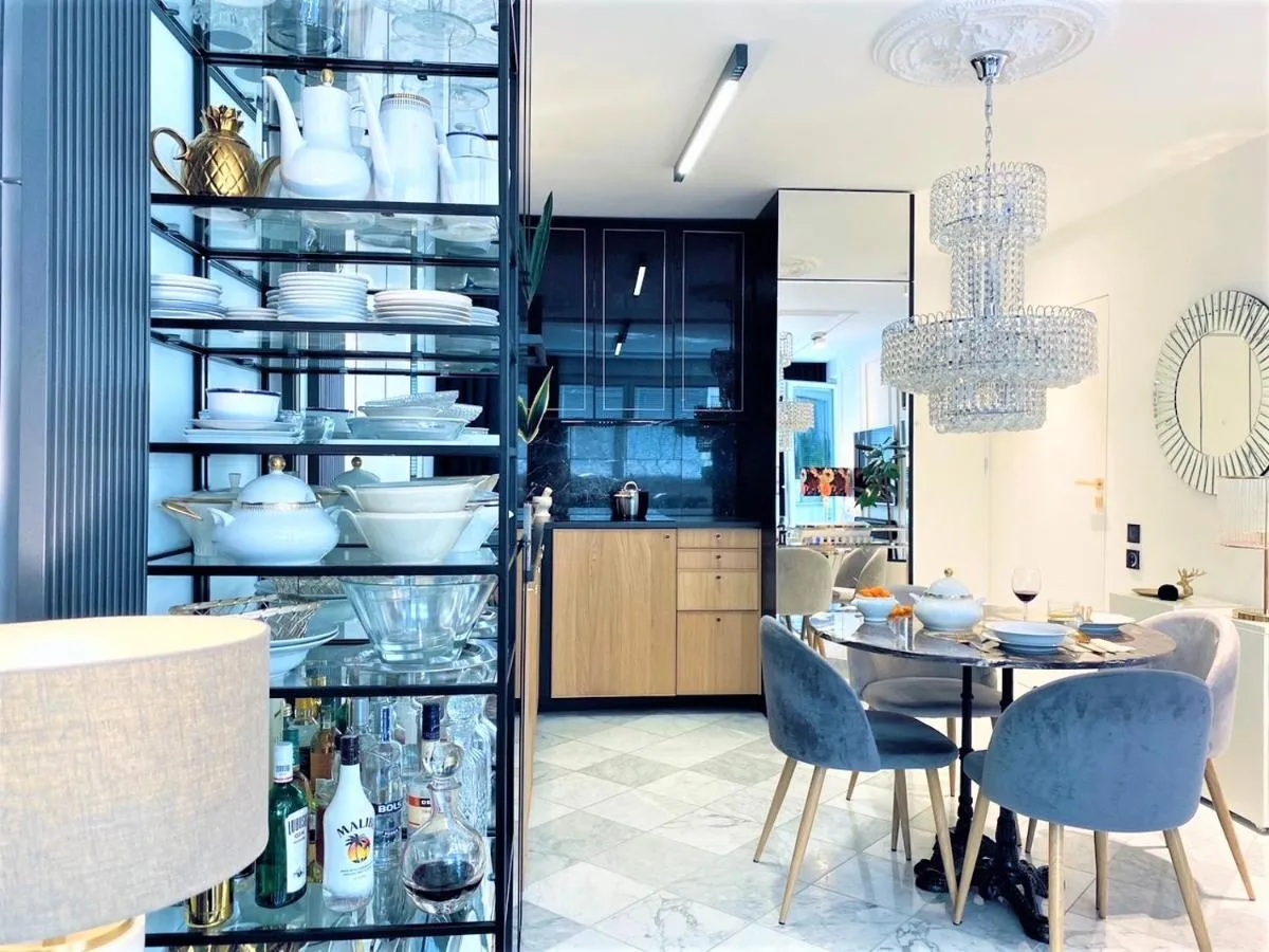 Image 3 of LUXURY Apartment at City CENTER at Palace +Netflix!