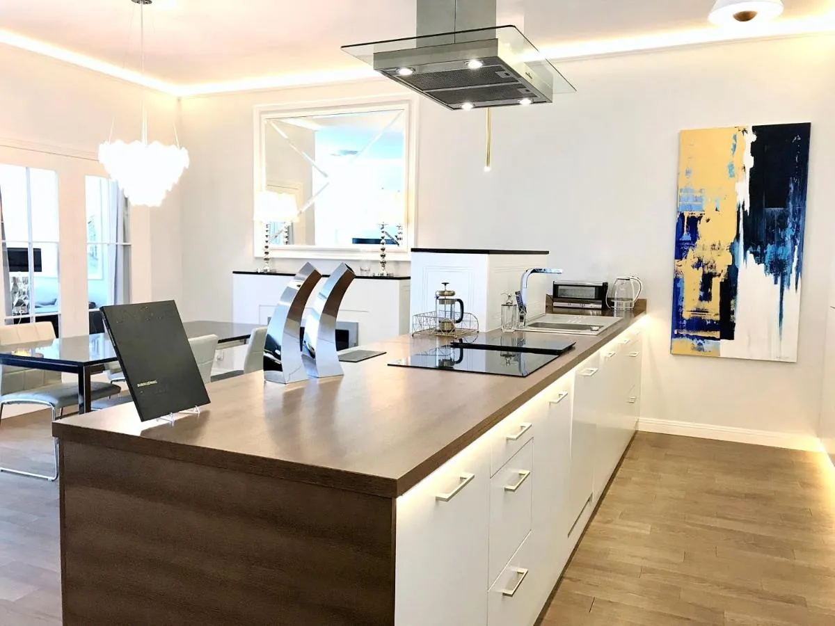 Image 1 of Luxury Apartments MONDRIAN Market Square III