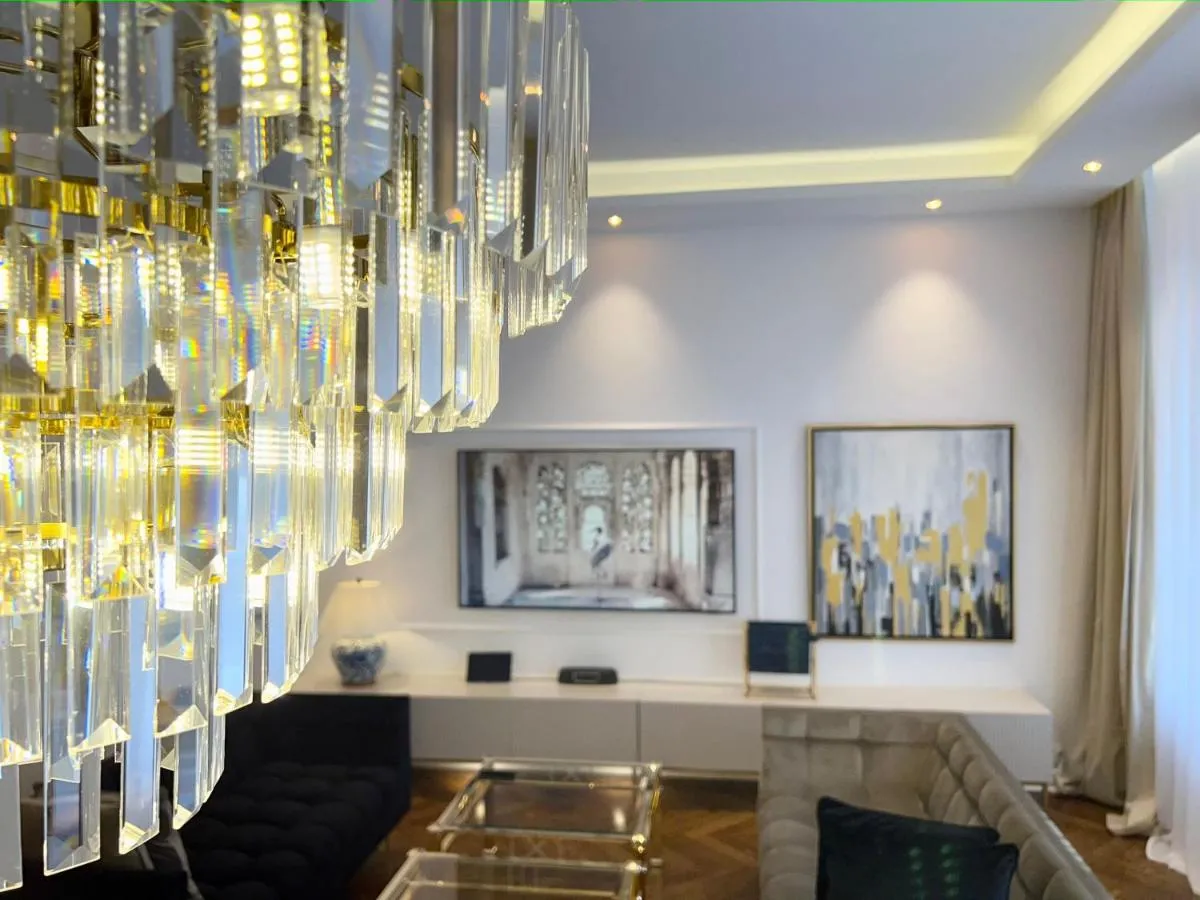 Image 6 of Luxury Apartments MONDRIAN Market Square III