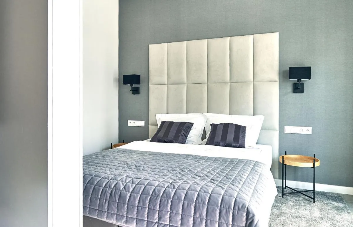 Image 4 of MENNICA RESIDENCE SUITE APARTMENTS