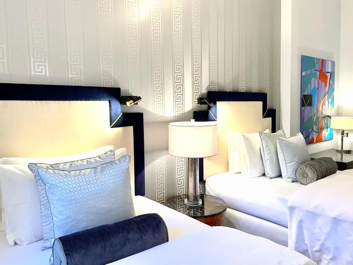 Image 4 of MONDRIAN Luxury Suites & Apartments Market Square I