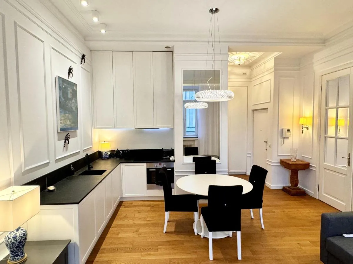 Image 5 of MONDRIAN Luxury Suites & Apartments Market Square I
