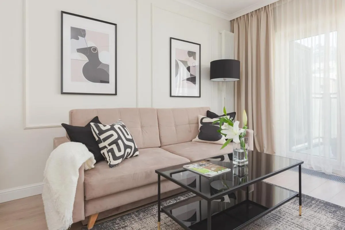 Image 2 of Mennica Residence Central Apartment by Renters Prestige