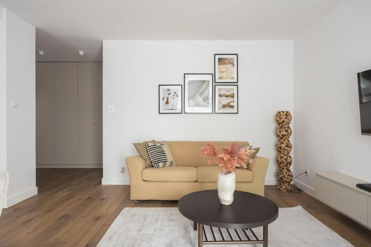 Image 4 of Metro Kabaty Elegant Apartment
