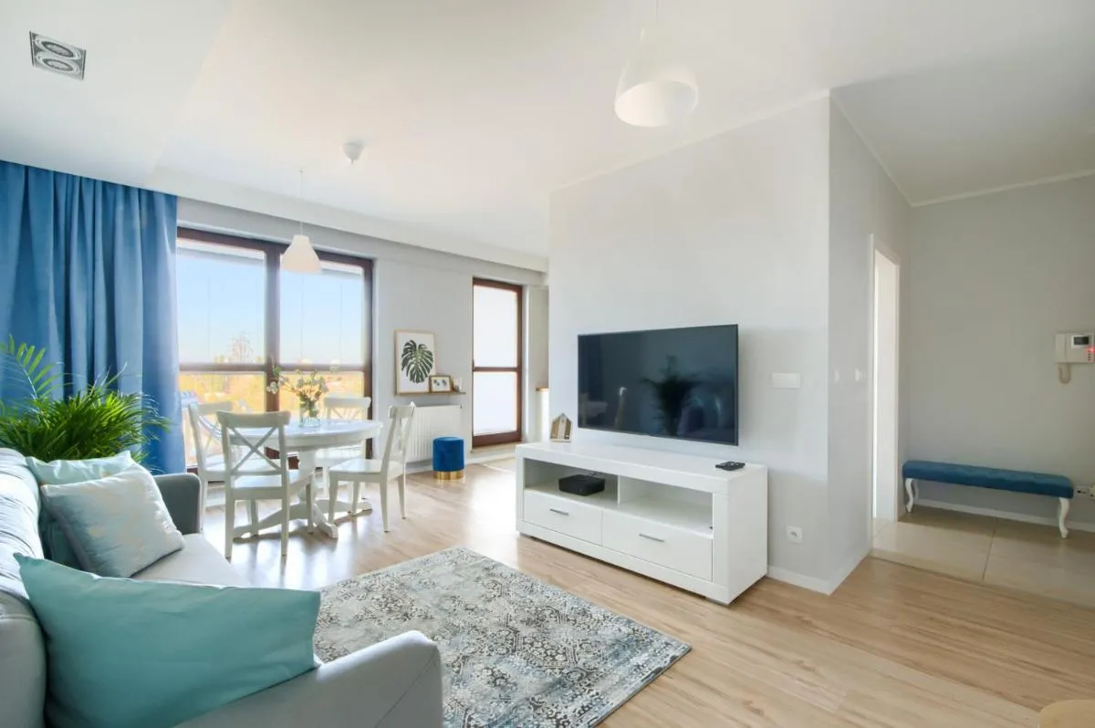 Image 4 of Naviflat – West Side Apartment