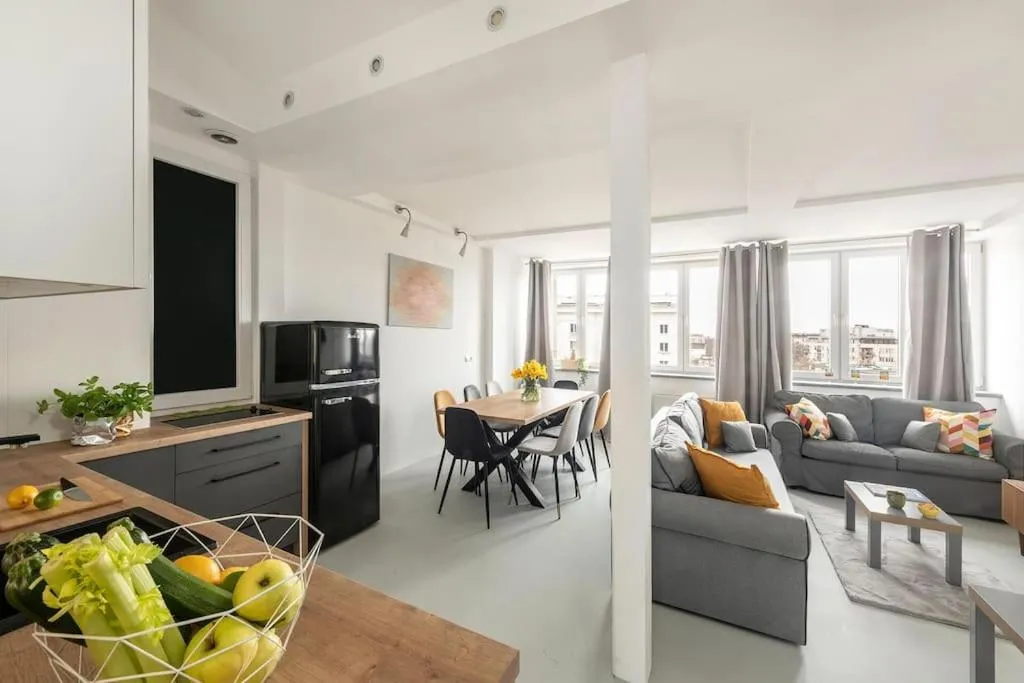 Image 2 of New Central Skyline Penthouse