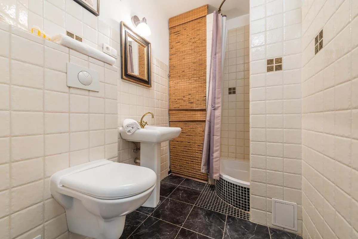 Image 2 of Old Town PENTHOUSE P&O Serviced Apartments