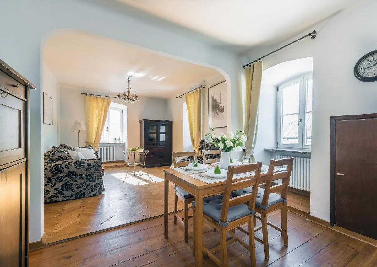 Image 3 of Old Town PENTHOUSE P&O Serviced Apartments